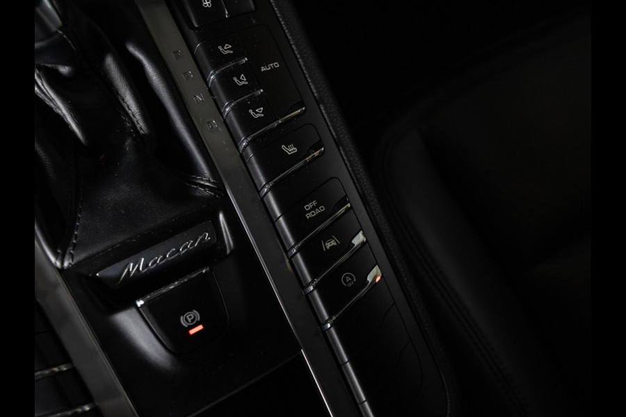 Porsche Macan 3.0 S / 340pk / Panorama dak / Trekhaak / Stoelverwarming /