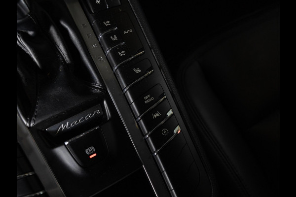 Porsche Macan 3.0 S / 340pk / Panorama dak / Trekhaak / Stoelverwarming /