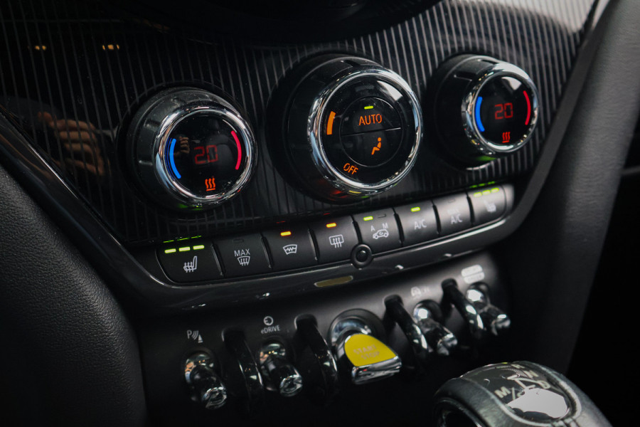 MINI Countryman 2.0 Cooper S E ALL4 | BOMVOL!! | ADAPTIVE CRUISE | HEAD UP | STOELVERWARMING | MEMORY SEATS | VOORRUITVERWARMING | HARMAN & KARD