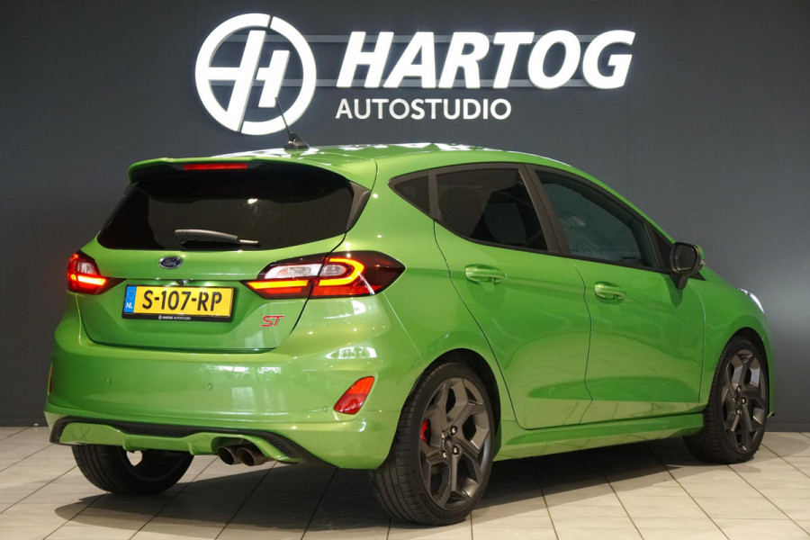 Ford Fiesta 1.5 Ecoboost ST-X PERFORMANCE + SCHAALSTOELEN / CAMERA / B&O