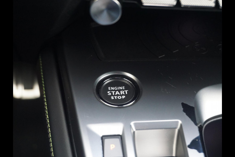 Peugeot 308 1.6 Plug-in Hybrid 180 GT Focal audio | Mooie uitvoering!