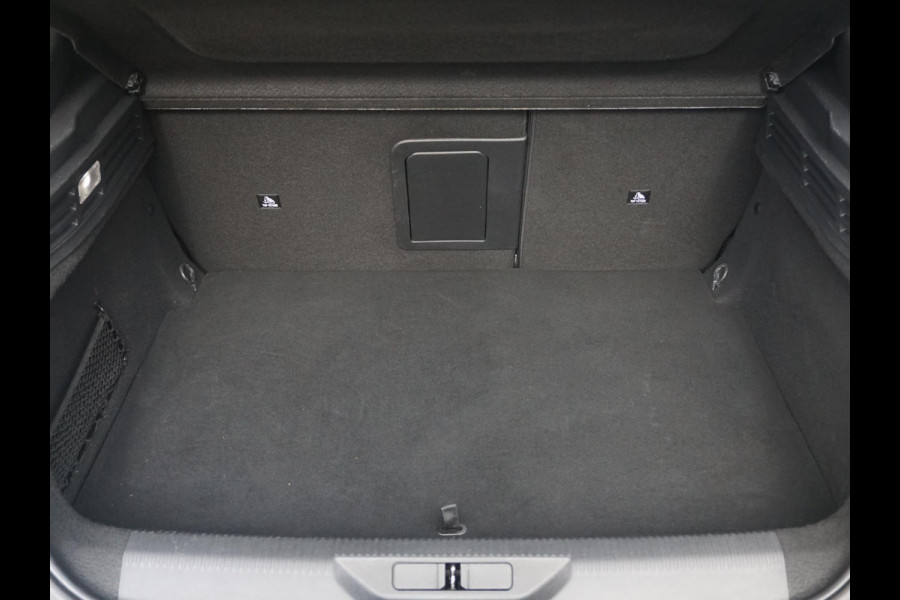 Peugeot 308 1.6 Plug-in Hybrid 180 GT Focal audio | Mooie uitvoering!
