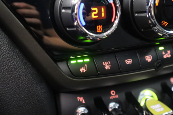 MINI Countryman 2.0 Cooper S E ALL4 Untamed Edition Panoramadak Navigatie Full-led