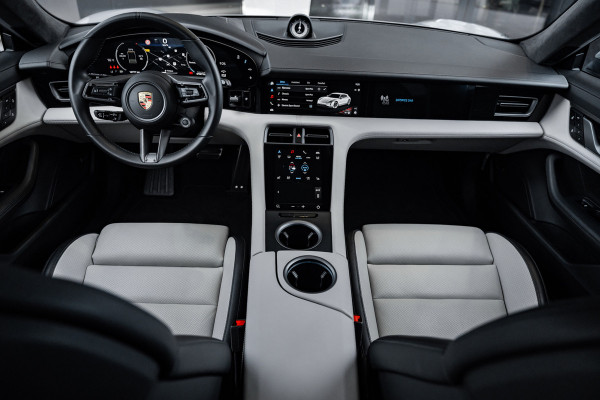 Porsche Taycan Sport Turismo 4S 89 kWh - MY24 l Sport Chrono | Panorama | Bose | Stoelkoeling | Memory