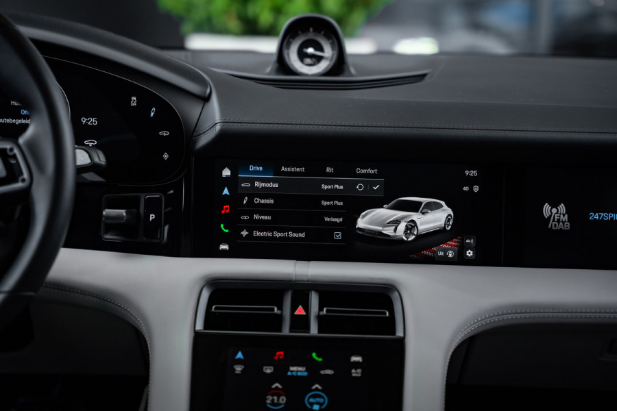 Porsche Taycan Sport Turismo 4S 89 kWh - MY24 l Sport Chrono | Panorama | Bose | Stoelkoeling | Memory