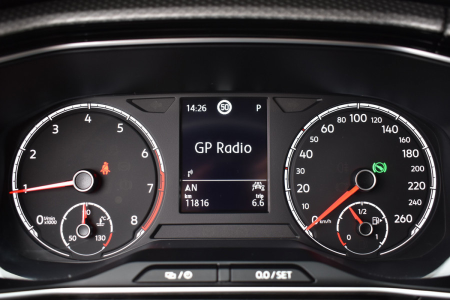 Volkswagen T-Cross TSI 110PK DSG LIFE MOVE NAVI/CARPLAY/PARKEERSENSOREN