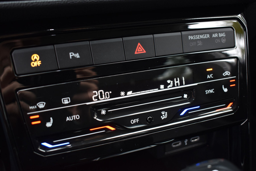 Volkswagen T-Cross TSI 110PK DSG LIFE MOVE NAVI/CARPLAY/PARKEERSENSOREN