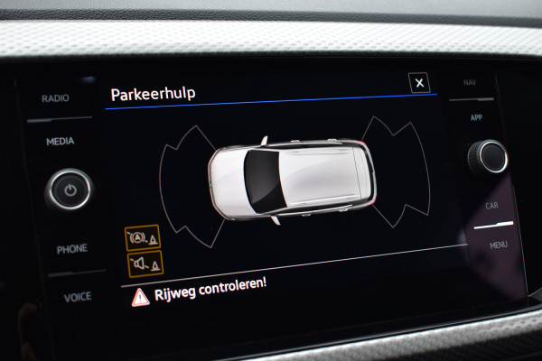 Volkswagen T-Cross TSI 110PK DSG LIFE MOVE NAVI/CARPLAY/PARKEERSENSOREN