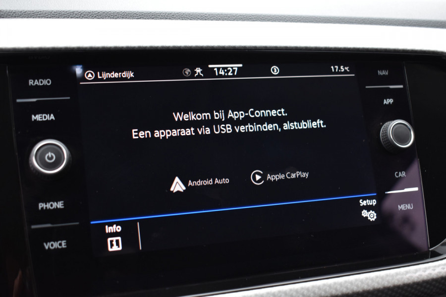 Volkswagen T-Cross TSI 110PK DSG LIFE MOVE NAVI/CARPLAY/PARKEERSENSOREN