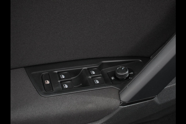 Volkswagen Tiguan 1.5 TSI DSG 150pk Life | Navigatie | Apple Carplay/Android Auto | Parkeersensoren | Adaptive cruise Control | Wegklapbare Trekhaak | Stoel- en stuurverwarming | Ledverlichting | Getinte ramen | Climate Control Volkswagen Tiguan 1.5 TSI DSG 150pk Life | Navigatie | Apple Carplay/Android Auto | Parkeersensoren | Adaptive cruise Control | Wegklapbare Trekhaak | Stoel- en stuurverwarming | Ledverlichting | Getinte ramen | Climate Control