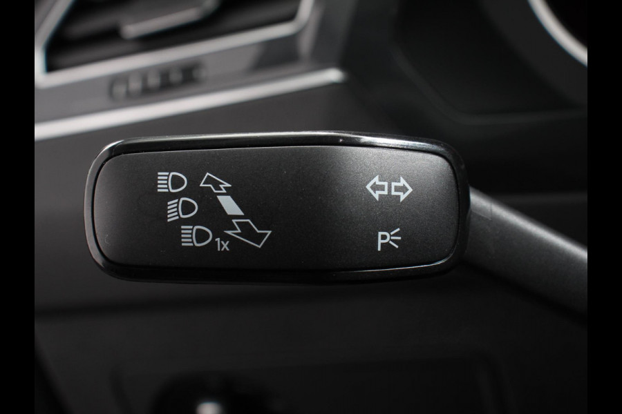 Volkswagen Tiguan 1.5 TSI DSG 150pk Life | Navigatie | Apple Carplay/Android Auto | Parkeersensoren | Adaptive cruise Control | Wegklapbare Trekhaak | Stoel- en stuurverwarming | Ledverlichting | Getinte ramen | Climate Control Volkswagen Tiguan 1.5 TSI DSG 150pk Life | Navigatie | Apple Carplay/Android Auto | Parkeersensoren | Adaptive cruise Control | Wegklapbare Trekhaak | Stoel- en stuurverwarming | Ledverlichting | Getinte ramen | Climate Control