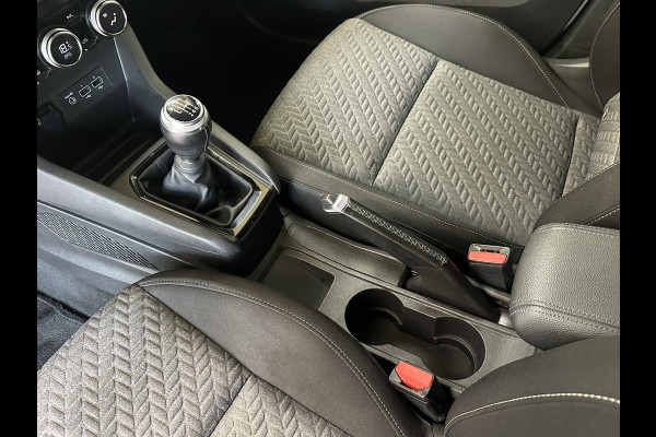 Renault Clio 1.0 TCe 90pk Techno | Navi | Camera | 16" | PDC V+A | Carplay | Renault Clio 1.0 TCe 90pk Techno | Navi | Camera | 16" | PDC V+A | Carplay |