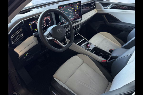 Volkswagen Tiguan 1.5 eHYBRID 204PK ELEGANCE 360.CAM TREKHAAK ELEK.KLEP XL.NAVI MATRIX.LED HARMAN KARDON HEADUP "Volkswagen rijden begint bij Topautos.nl – 75 topmodellen direct op voorraad!"