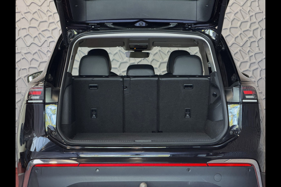 Volkswagen Tiguan 1.5 eHYBRID 204PK ELEGANCE 360.CAM TREKHAAK ELEK.KLEP XL.NAVI MATRIX.LED HARMAN KARDON HEADUP "Volkswagen rijden begint bij Topautos.nl – 75 topmodellen direct op voorraad!"
