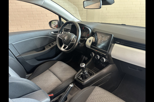 Renault Clio 1.0 TCe 90pk Techno | Navi | Camera | 16" | PDC V+A | Carplay | Renault Clio 1.0 TCe 90pk Techno | Navi | Camera | 16" | PDC V+A | Carplay |