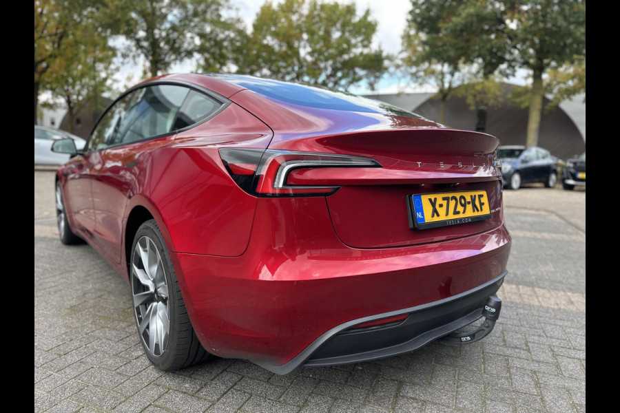 Tesla Model 3 Long Range AWD 78 kWh TREKHAAK | FULL SELFDRIVE | VOLLEDIGE FABRIEKSGARANTIE T/M 12-2027/80.000KM | AANDRIJFLIJN EN ACCU GARANTIE T/M 12-2031