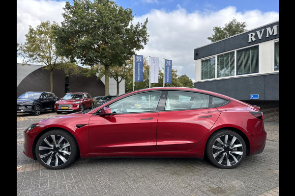 Tesla Model 3 Long Range AWD 78 kWh TREKHAAK | FULL SELFDRIVE | VOLLEDIGE FABRIEKSGARANTIE T/M 12-2027/80.000KM | AANDRIJFLIJN EN ACCU GARANTIE T/M 12-2031