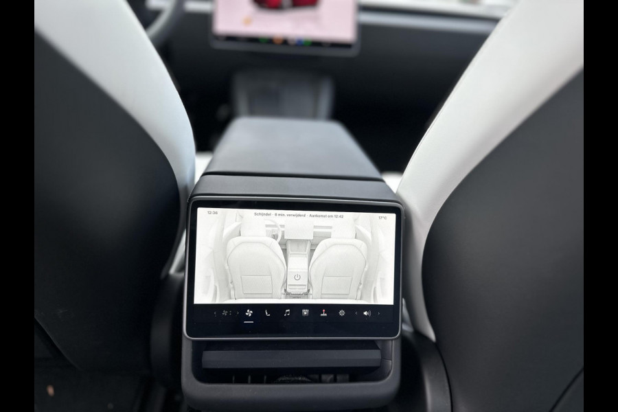 Tesla Model 3 Long Range AWD 78 kWh TREKHAAK | FULL SELFDRIVE | VOLLEDIGE FABRIEKSGARANTIE T/M 12-2027/80.000KM | AANDRIJFLIJN EN ACCU GARANTIE T/M 12-2031