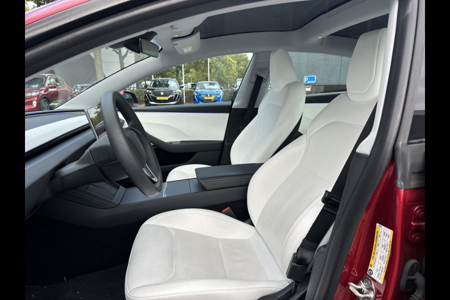 Tesla Model 3 Long Range AWD 78 kWh TREKHAAK | FULL SELFDRIVE | VOLLEDIGE FABRIEKSGARANTIE T/M 12-2027/80.000KM | AANDRIJFLIJN EN ACCU GARANTIE T/M 12-2031