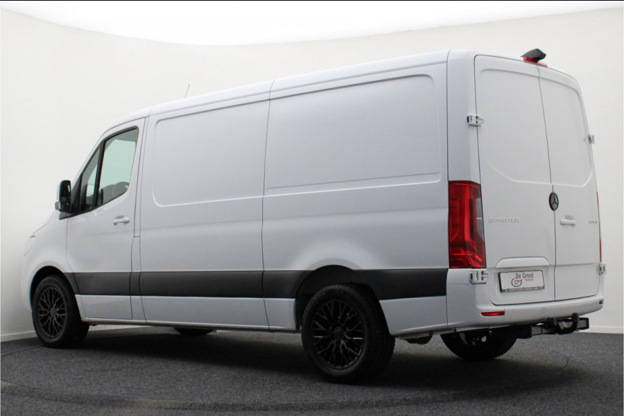 Mercedes-Benz Sprinter 317 CDI Aut. L2H1 3-Zits, Leer, Camera, Standkachel, Apple Carplay, Trekhaak, DAB