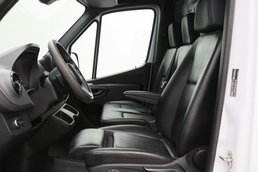 Mercedes-Benz Sprinter 317 CDI Aut. L2H1 3-Zits, Leer, Camera, Standkachel, Apple Carplay, Trekhaak, DAB