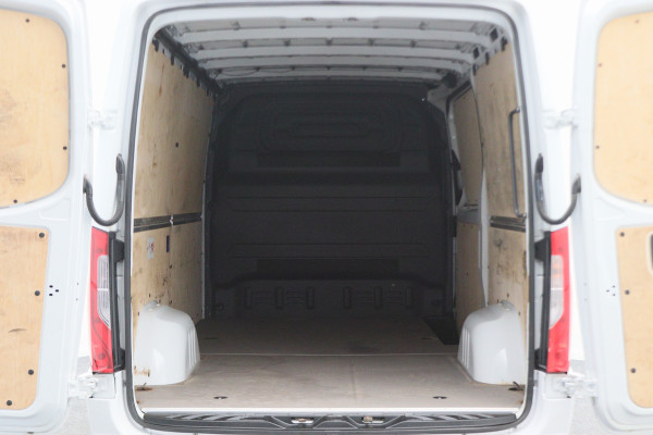 Mercedes-Benz Sprinter 317 CDI Aut. L2H1 3-Zits, Leer, Camera, Standkachel, Apple Carplay, Trekhaak, DAB