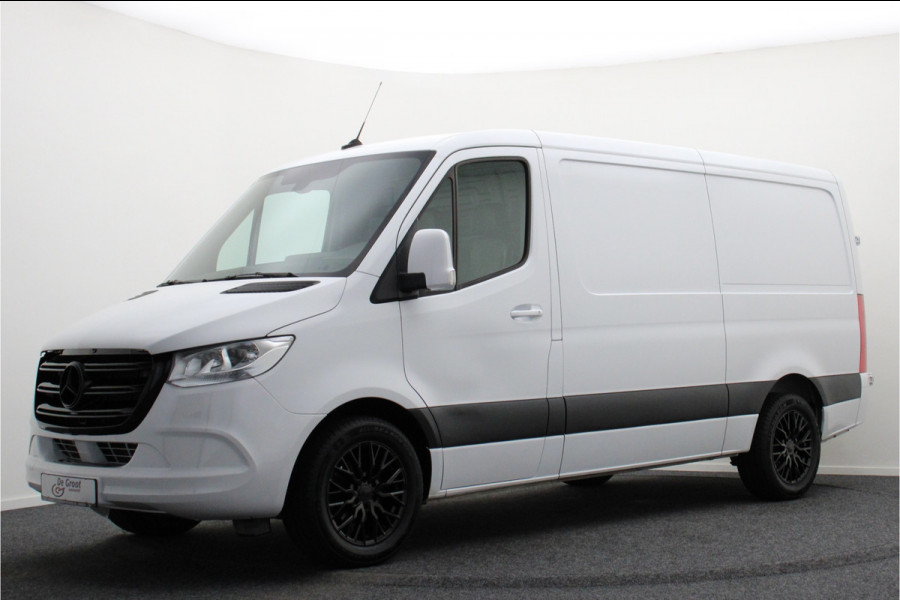 Mercedes-Benz Sprinter 317 CDI Aut. L2H1 3-Zits, Leer, Camera, Standkachel, Apple Carplay, Trekhaak, DAB