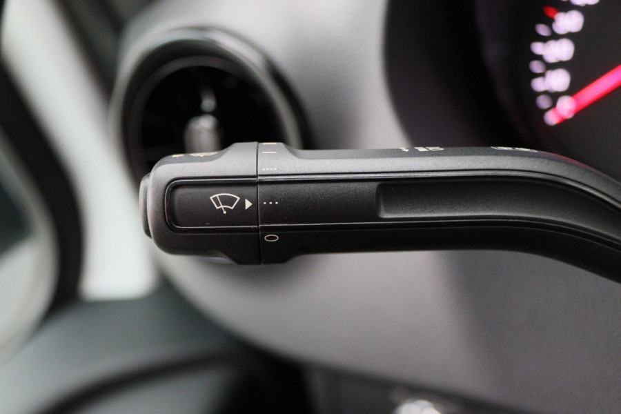 Mercedes-Benz Sprinter 317 CDI Aut. L2H1 3-Zits, Leer, Camera, Standkachel, Apple Carplay, Trekhaak, DAB