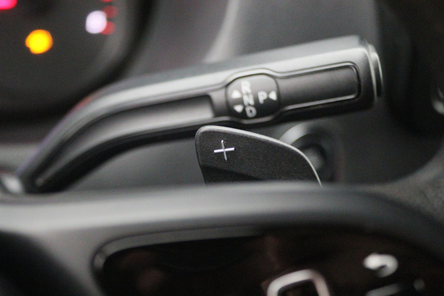 Mercedes-Benz Sprinter 317 CDI Aut. L2H1 3-Zits, Leer, Camera, Standkachel, Apple Carplay, Trekhaak, DAB