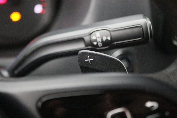 Mercedes-Benz Sprinter 317 CDI Aut. L2H1 3-Zits, Leer, Camera, Standkachel, Apple Carplay, Trekhaak, DAB
