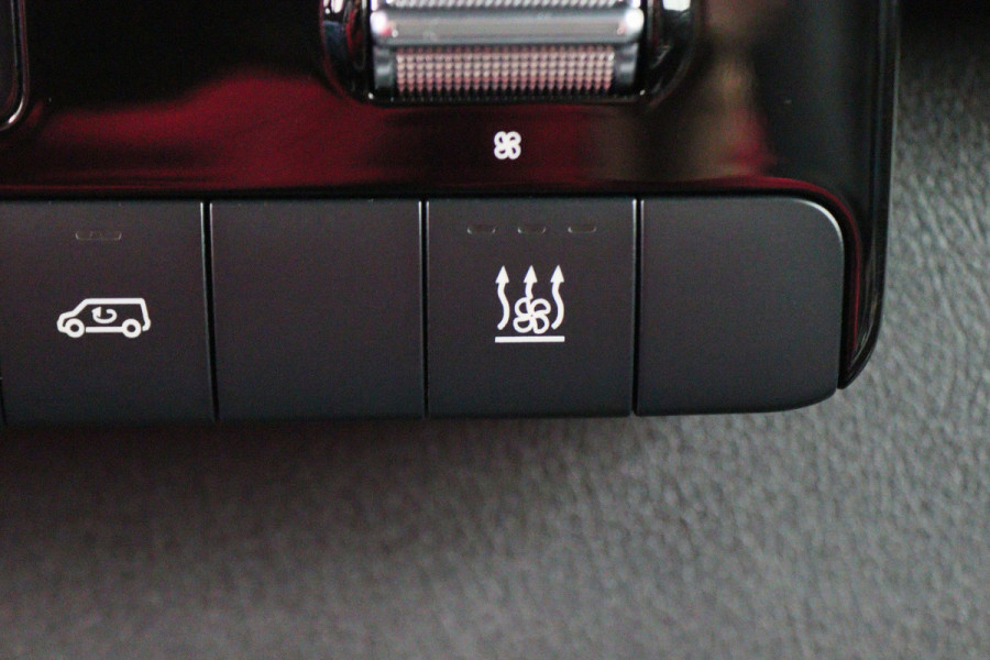 Mercedes-Benz Sprinter 317 CDI Aut. L2H1 3-Zits, Leer, Camera, Standkachel, Apple Carplay, Trekhaak, DAB
