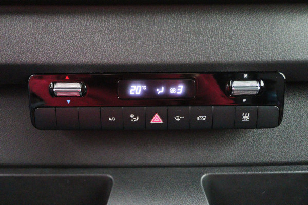 Mercedes-Benz Sprinter 317 CDI Aut. L2H1 3-Zits, Leer, Camera, Standkachel, Apple Carplay, Trekhaak, DAB