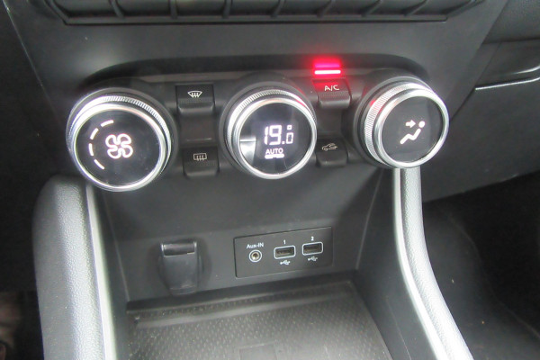 Renault Captur 1.3 TCe 130 Automaat Edition One, Camera, Trekhaak Renault Captur 1.3 TCe 130 Automaat Edition One, Camera, Trekhaak