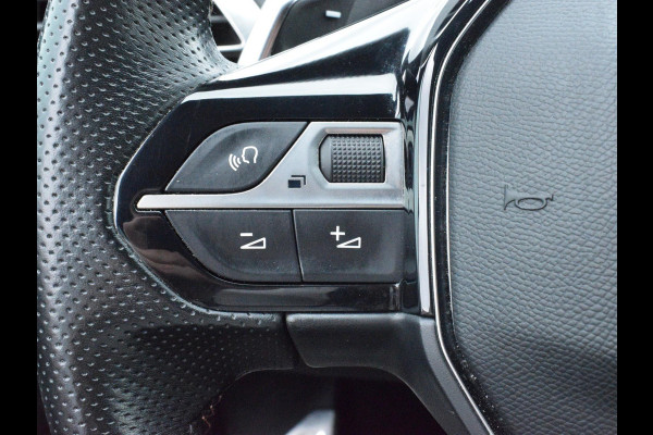 Peugeot 5008 1.2 PureTech GT-Line Avantage AUTOMAAT | LEREN BEKLEDING | ACHTERUITRIJCAMERA MET SENSOREN | NAVI & CARPLAY | E.C.C. |