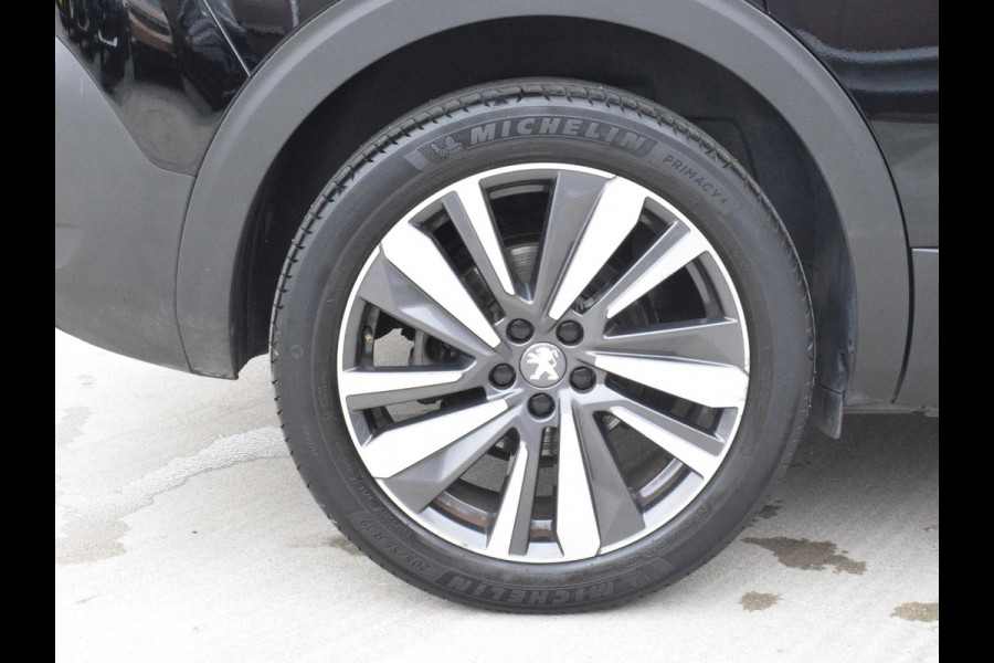 Peugeot 5008 1.2 PureTech GT-Line Avantage AUTOMAAT | LEREN BEKLEDING | ACHTERUITRIJCAMERA MET SENSOREN | NAVI & CARPLAY | E.C.C. |