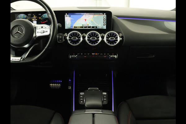 Mercedes-Benz B-Klasse 200 Business Solution AMG | Half Leder/Alcantara | Stoelverwarming | Sfeerverlichting | Camera | Navigatie