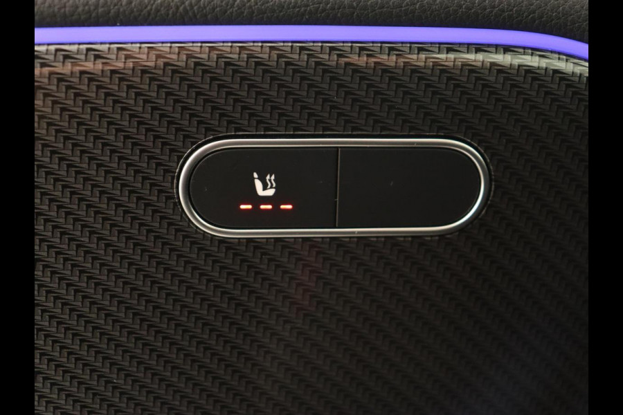 Mercedes-Benz B-Klasse 200 Business Solution AMG | Half Leder/Alcantara | Stoelverwarming | Sfeerverlichting | Camera | Navigatie