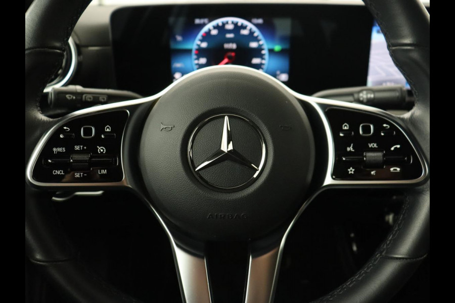 Mercedes-Benz CLA-Klasse Shooting Brake 180 Business Line | Half Leder | 1e eigenaar | Stoelverwarming | Cruise Control | Navigatie | Camera | Widescreen Mercedes-Benz CLA-Klasse Shooting Brake 180 Business Line | Half Leder | 1e eigenaar | Stoelverwarming | Cruise Control | Navigatie | Camera | Widescreen