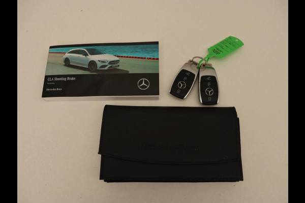 Mercedes-Benz CLA-Klasse Shooting Brake 180 Business Line | Half Leder | 1e eigenaar | Stoelverwarming | Cruise Control | Navigatie | Camera | Widescreen Mercedes-Benz CLA-Klasse Shooting Brake 180 Business Line | Half Leder | 1e eigenaar | Stoelverwarming | Cruise Control | Navigatie | Camera | Widescreen