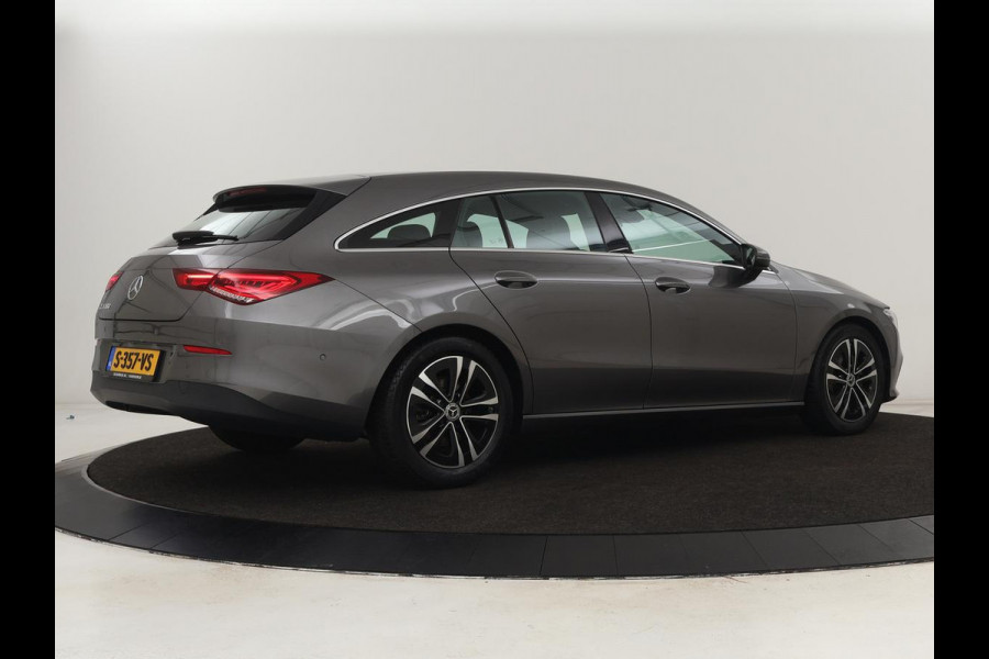 Mercedes-Benz CLA-Klasse Shooting Brake 180 Business Line | Half Leder | 1e eigenaar | Stoelverwarming | Cruise Control | Navigatie | Camera | Widescreen Mercedes-Benz CLA-Klasse Shooting Brake 180 Business Line | Half Leder | 1e eigenaar | Stoelverwarming | Cruise Control | Navigatie | Camera | Widescreen