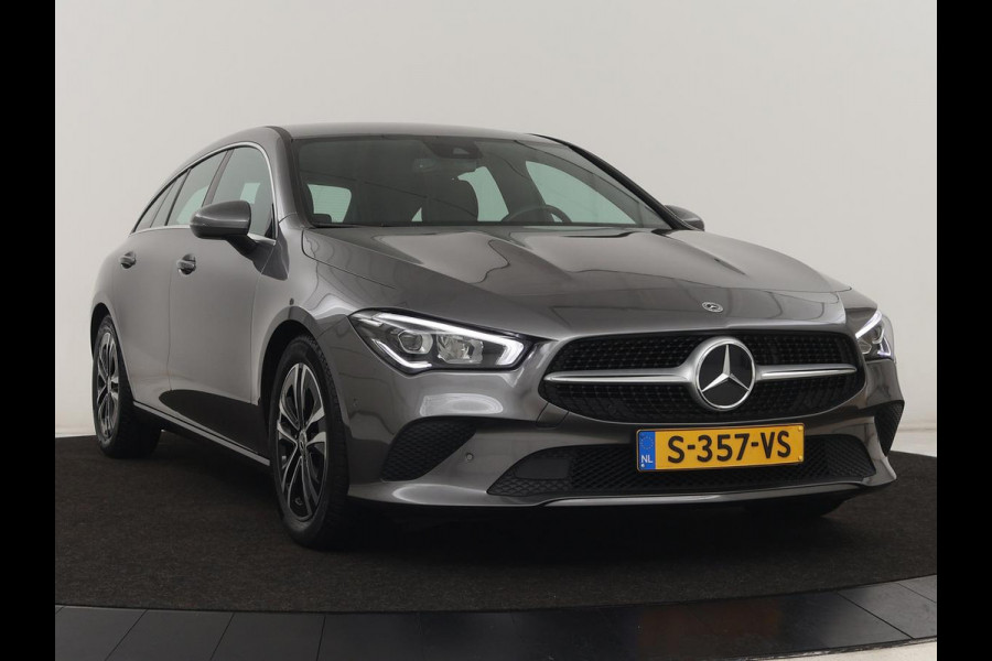 Mercedes-Benz CLA-Klasse Shooting Brake 180 Business Line | Half Leder | 1e eigenaar | Stoelverwarming | Cruise Control | Navigatie | Camera | Widescreen Mercedes-Benz CLA-Klasse Shooting Brake 180 Business Line | Half Leder | 1e eigenaar | Stoelverwarming | Cruise Control | Navigatie | Camera | Widescreen