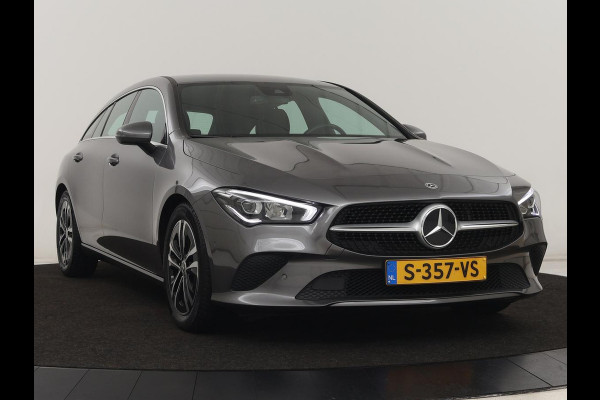 Mercedes-Benz CLA-Klasse Shooting Brake 180 Business Line | Half Leder | 1e eigenaar | Stoelverwarming | Cruise Control | Navigatie | Camera | Widescreen Mercedes-Benz CLA-Klasse Shooting Brake 180 Business Line | Half Leder | 1e eigenaar | Stoelverwarming | Cruise Control | Navigatie | Camera | Widescreen