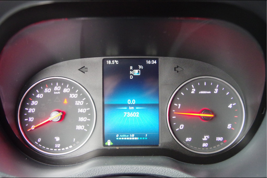 Mercedes-Benz Sprinter 319 3.0 CDI V6 L2H1 AUT. LED, LEDER, 3.5T TREKHAAK, MBUX 10'', STOELVERWARMING, NAVI, CRUISE, CLIMA, PARKEERSENSOREN, NL AUTO, N