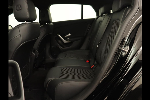 Mercedes-Benz CLA-Klasse Shooting Brake 250 e AMG Line | Half Leder | Carplay | Stoelverwarming | Camera | LED | Navigatie | Adaptive Cruise Mercedes-Benz CLA-Klasse Shooting Brake 250 e AMG Line | Half Leder | Carplay | Stoelverwarming | Camera | LED | Navigatie | Adaptive Cruise