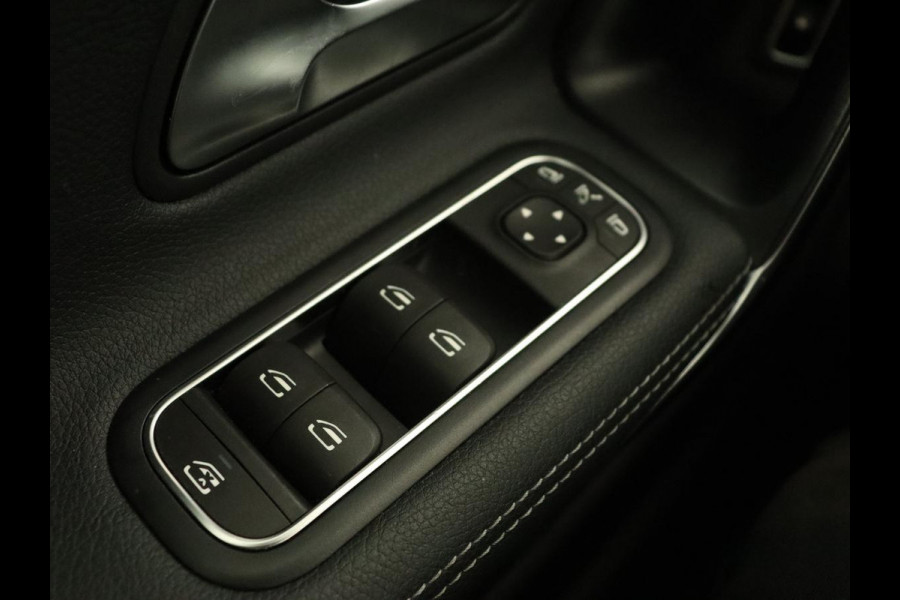 Mercedes-Benz CLA-Klasse Shooting Brake 250 e AMG Line | Half Leder | Carplay | Stoelverwarming | Camera | LED | Navigatie | Adaptive Cruise Mercedes-Benz CLA-Klasse Shooting Brake 250 e AMG Line | Half Leder | Carplay | Stoelverwarming | Camera | LED | Navigatie | Adaptive Cruise