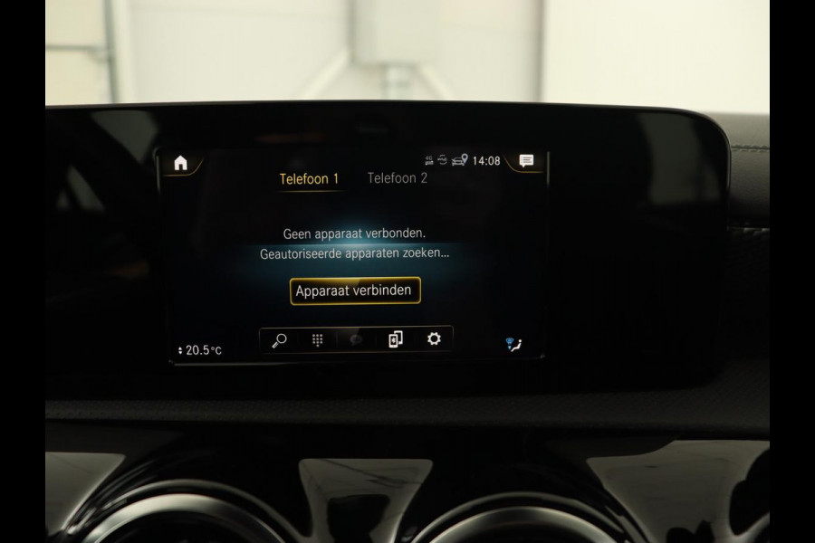 Mercedes-Benz CLA-Klasse Shooting Brake 250 e AMG Line | Half Leder | Carplay | Stoelverwarming | Camera | LED | Navigatie | Adaptive Cruise Mercedes-Benz CLA-Klasse Shooting Brake 250 e AMG Line | Half Leder | Carplay | Stoelverwarming | Camera | LED | Navigatie | Adaptive Cruise