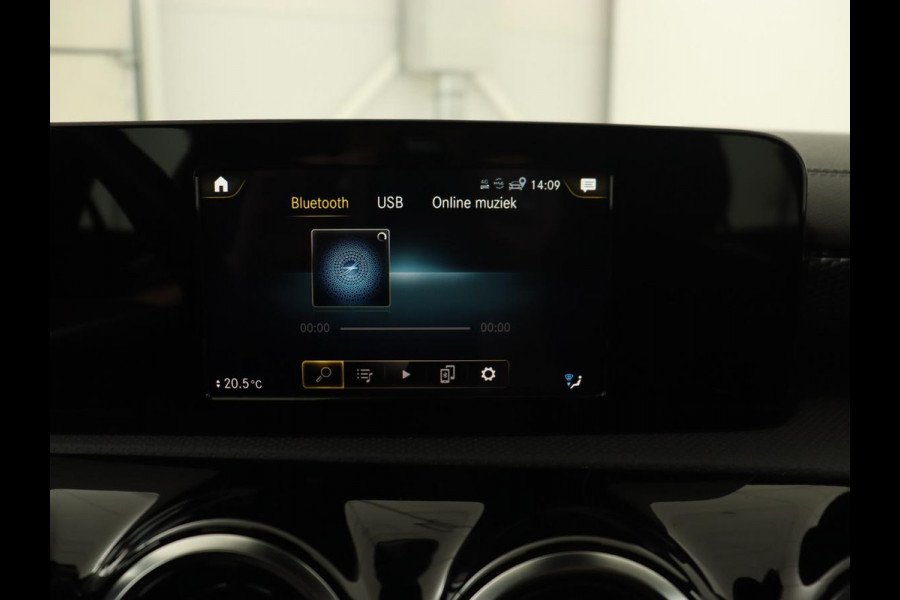 Mercedes-Benz CLA-Klasse Shooting Brake 250 e AMG Line | Half Leder | Carplay | Stoelverwarming | Camera | LED | Navigatie | Adaptive Cruise Mercedes-Benz CLA-Klasse Shooting Brake 250 e AMG Line | Half Leder | Carplay | Stoelverwarming | Camera | LED | Navigatie | Adaptive Cruise