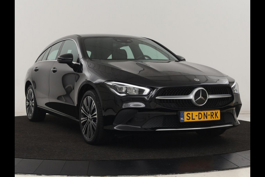 Mercedes-Benz CLA-Klasse Shooting Brake 250 e AMG Line | Half Leder | Carplay | Stoelverwarming | Camera | LED | Navigatie | Adaptive Cruise Mercedes-Benz CLA-Klasse Shooting Brake 250 e AMG Line | Half Leder | Carplay | Stoelverwarming | Camera | LED | Navigatie | Adaptive Cruise
