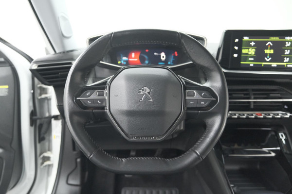 Peugeot 2008 PureTech 130 Allure | Camera | Adaptieve Cruise Control | Stoelverwarming Peugeot 2008 PureTech 130 Allure | Camera | Adaptieve Cruise Control | Stoelverwarming