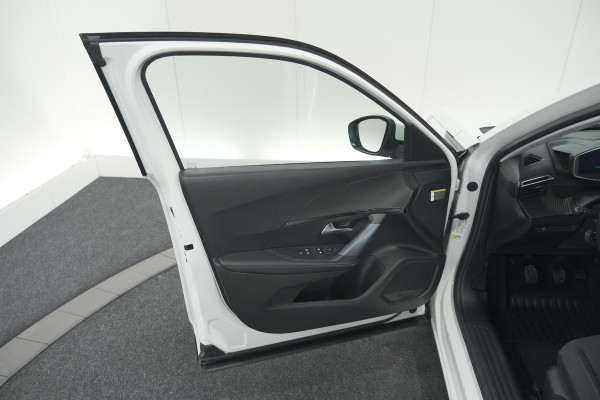 Peugeot 2008 PureTech 130 Allure | Camera | Adaptieve Cruise Control | Stoelverwarming Peugeot 2008 PureTech 130 Allure | Camera | Adaptieve Cruise Control | Stoelverwarming